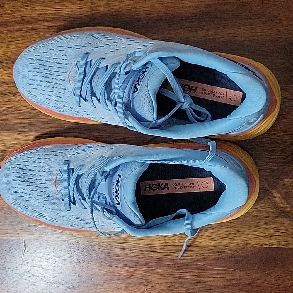 HOKA cliffton8. Woman size 10, Men 9